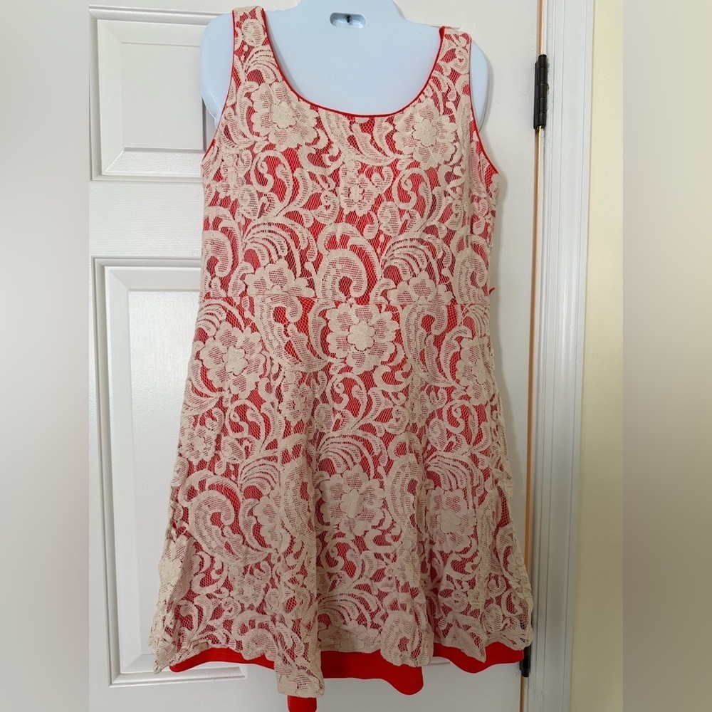 DressBarn Petite 12 Red & Cream Lace Fit & Flare Dress